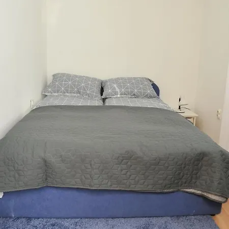 Apartman With Parking In The Free Garage *